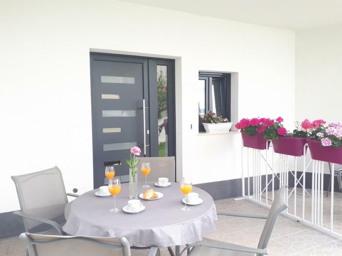 Apartments Ivano Split Exterior photo